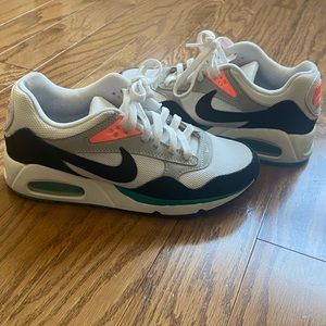 Nike Air Max Correlate Running Shoe Size 6.5 Mango White